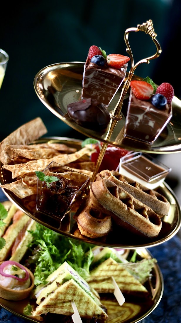 AJ Chocolate House Bar