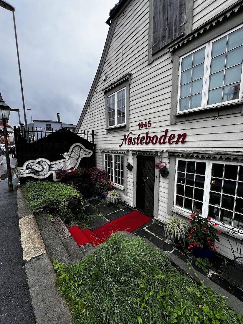 Nøsteboden